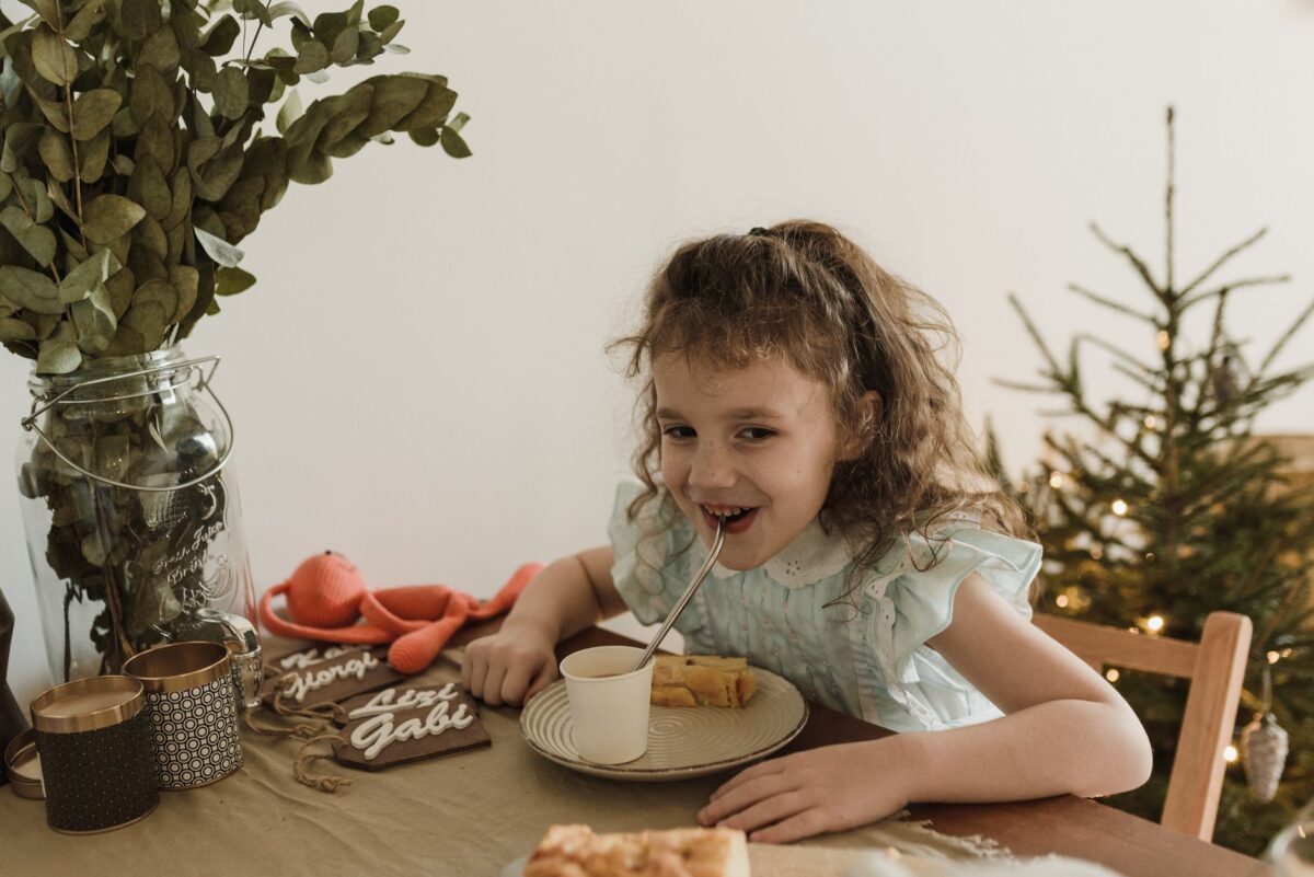 quiet girl enfance famille biologique