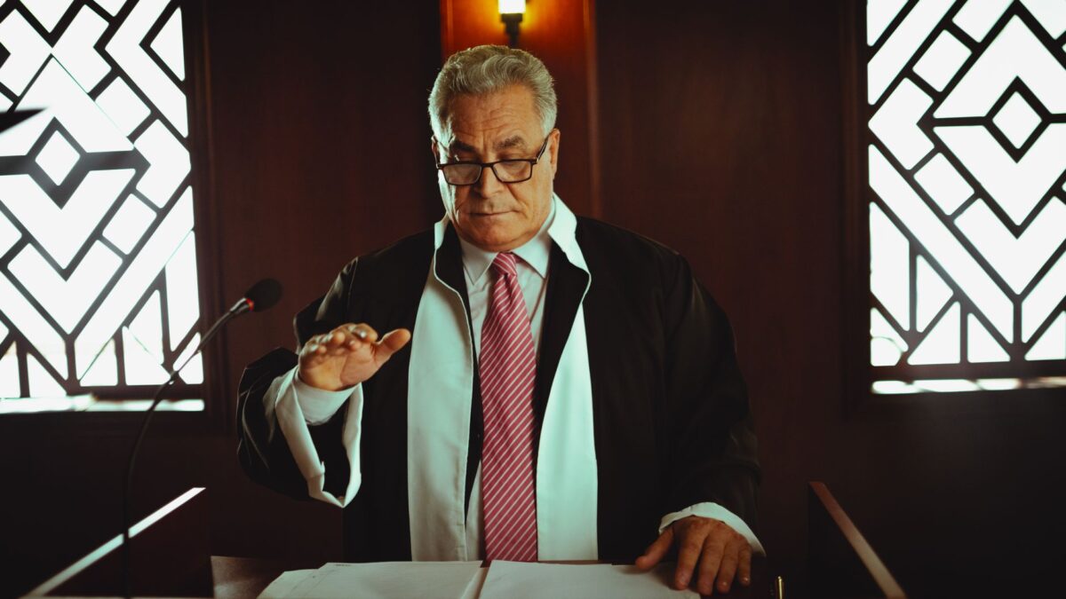 fête face procès qu apporte voix